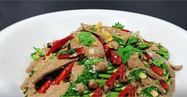 补气养血的食疗菜谱大全（女人的10大补气养血食物）(29)