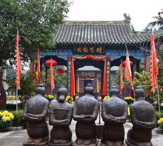 ​开封岳飞庙在哪里,开封市区都有哪些旅游景点他们的分别位置在何方