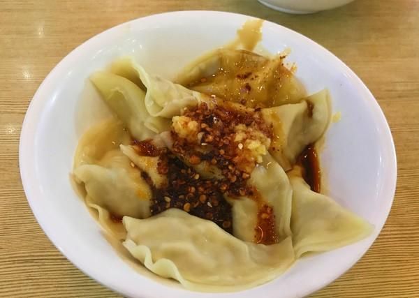 担担鸡是什么地方的菜，来成都旅游，在哪个平台上可以找到具有地方特色的美食？图4