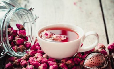 ​适宜夏季饮用的花茶 茶引花香花增茶味相得益彰