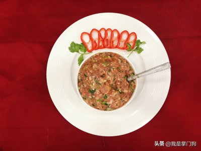 ​韭菜猪肉馅怎么做好吃窍门 ？记住5个小技巧，肉不硬不柴鲜嫩营养多汁