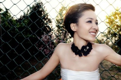​为你揭秘黄曼的老公和女儿是谁
