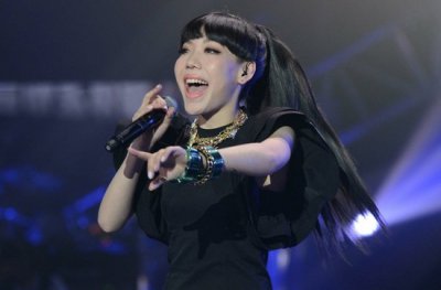 ​吴莫愁初恋男友曝光 揭二人分手原因