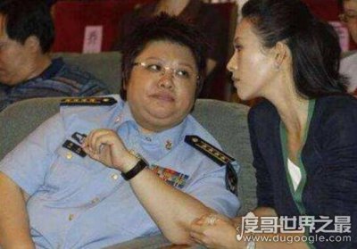 ​管彤和韩红结婚照片曝光，韩红同性恋追赵薇周迅