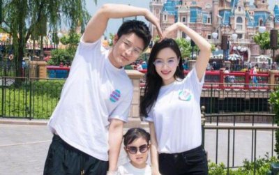 ​李小璐diss贾乃亮怎么回事 切错号怼网友又秒删真离婚了吗