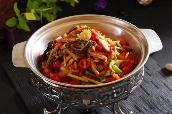 干锅牛杂的做法 干锅牛杂吃了会上火吗