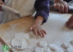 饺子皮怎么擀?饺子皮怎么擀的快?