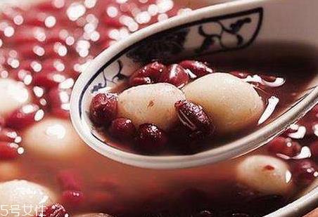 红豆汤是寒性的吗 薏米红豆汤是寒性还是热性