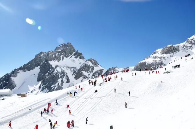 旅游中国最著名的十大滑雪胜地，你去过几个  3