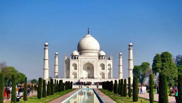 旅游泰姬陵是哪个国家的，泰姬陵的旅游景点  1