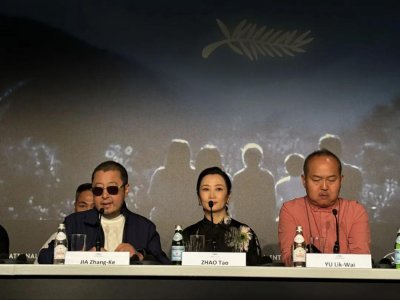 ​爆款诞生！血浆、异化...刷新近二十年世界女性电影尺度
