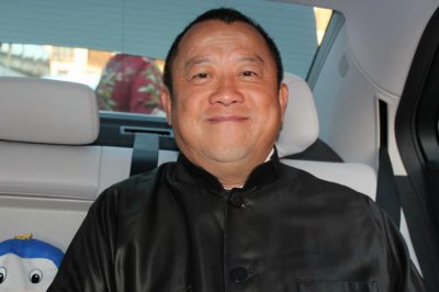 ​曾志伟谈日本车祸仍“惊恐”，曾宝仪脸部发福、长得越来越像父亲