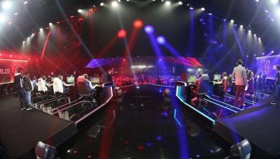 ​《英雄联盟》三家俱乐部公布新主场，RNG、JDG落户北京，WE进驻西安