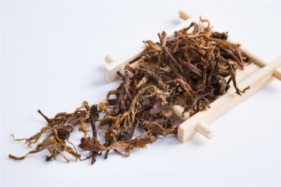 ​梅干菜能用热水泡吗 梅干菜用热水还是冷水泡发