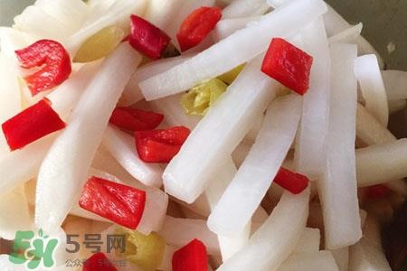 酸萝卜用陈醋还是白醋？泡酸萝卜白醋和水比例