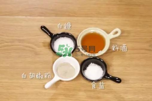 菠萝咕咾肉怎么做？菠萝咕咾肉是哪里的菜