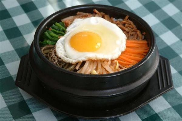 石锅拌饭可以用砂锅做吗 石锅拌饭没有石锅怎么办