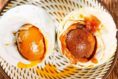 ​糖尿病患者可以吃咸鸭蛋吗 经期能吃咸鸭蛋吗