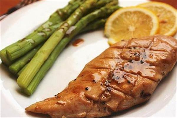 鸡胸肉是优质蛋白吗 鸡胸肉属于蛋白质还是碳水