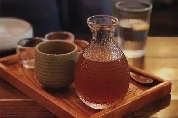 青梅酒适合什么季节喝 青梅酒可以冰镇吗
