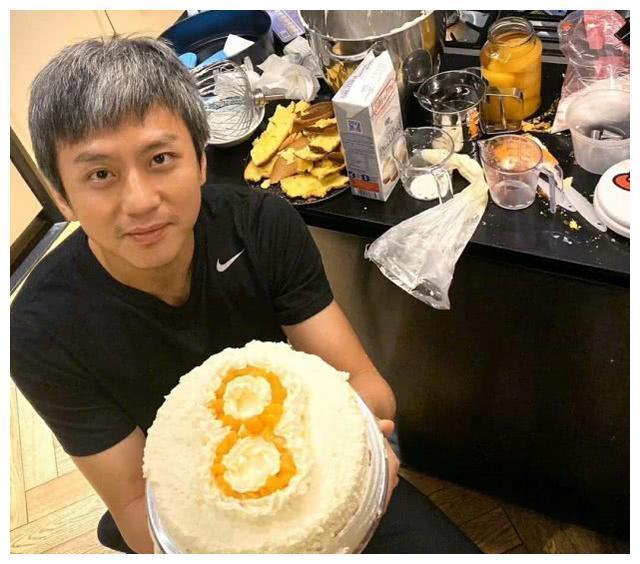 孙俪给女儿庆生,坦言其生日愿望是给她生个小宝宝。邓超回复亮了