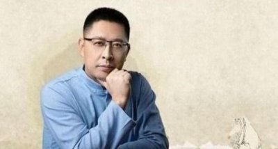 ​李清泉老师简介：博士，国家行政学院教授，百家讲坛当红主讲人