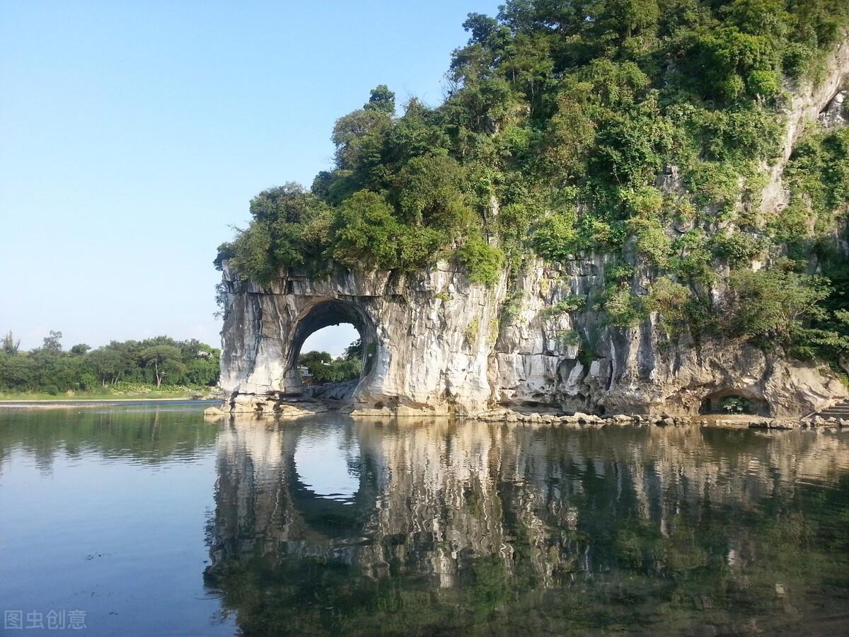 云贵高原的特点(云贵高原海拔多少米)