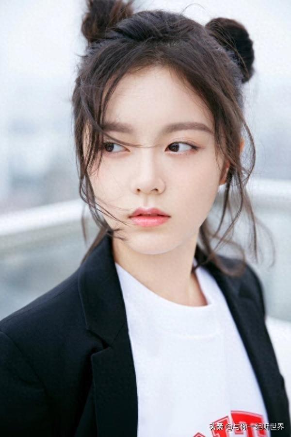 02年生人当红小明星 赵今麦