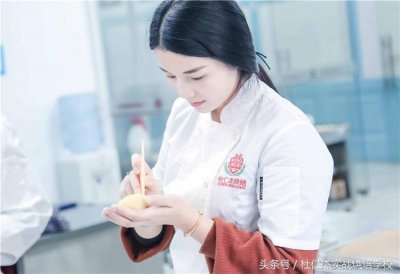 ​西点师一般月薪多少钱呢？