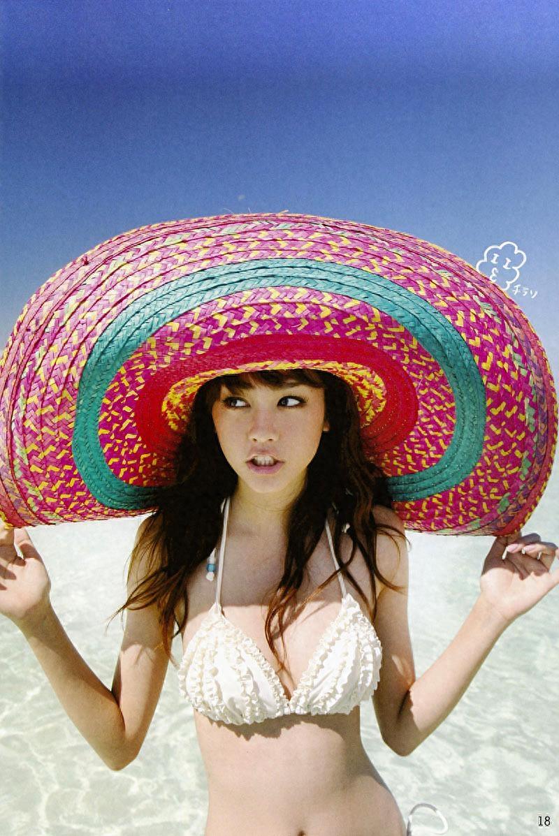 日本美女明星桐谷美玲