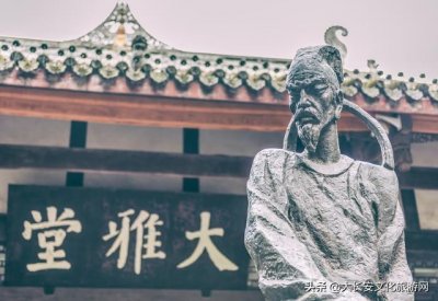 ​诗圣杜甫到底是“左拾遗”还是“右拾遗”？