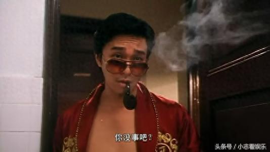 周星驰帅气的抽烟姿势，你看过几张？全看过算我输！