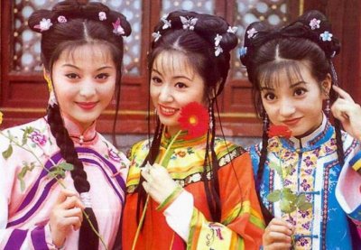 ​还记得《还珠3》的东儿吗？21岁的他阳光俊俏，还是一名主持人