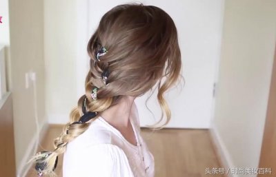 ​「发型技巧」发带的六种佩戴方法，各显不同风格