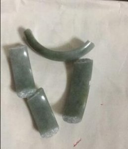 ​雪天摔倒手腕骨折 按摩后肿得更厉害 阿姨狠心砸碎2万元玉镯