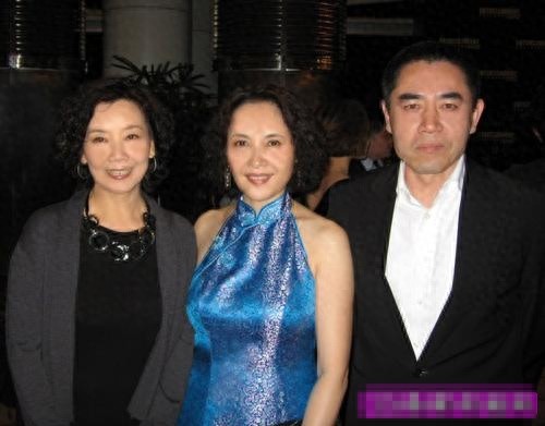 60岁陈宝国的同岁妻子赵奎娥近照