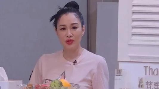 钟丽缇电影全集（性感尤物钟丽缇交往过8任男友）