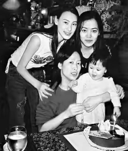 梁洛施首次正面回应过往情感：想结婚但不能强求