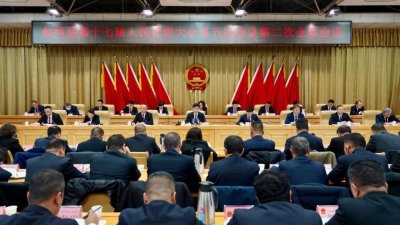 ​伽师县第十七届人民代表大会第五次会议开幕
