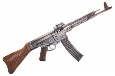 ​二战时德国生产的STG44，算是一把合格的突击步枪吗