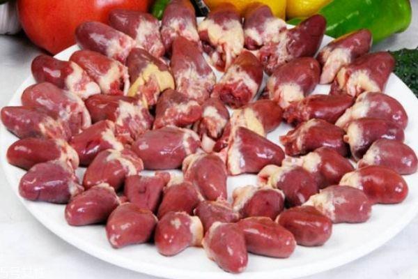 鸡心上面白的油要去掉吗 鸡心怎么清洗