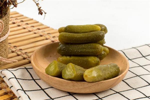 酸黄瓜可以经常吃吗 酸黄瓜孕妇能吃吗