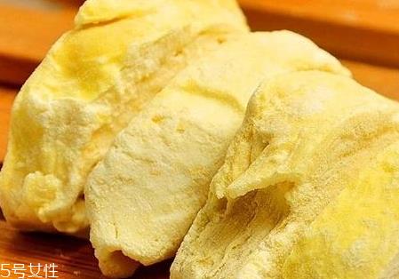 榴莲干和鲜榴莲哪个好 榴莲干的鲜榴莲的区别