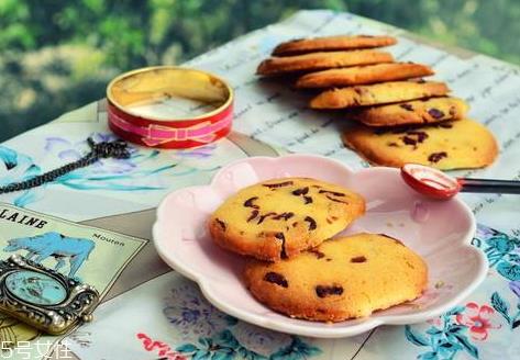 蔓越莓饼干可以用葡萄干代替吗