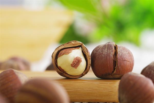 榛子的营养价值 榛子一天吃多少为宜 榛子的营养价值 榛子一天吃多少为宜