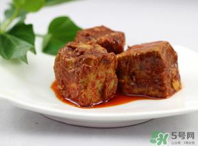 霉豆腐发霉了还能吃吗?霉豆腐发霉有几种颜色? 霉豆腐发霉了还能吃吗?霉豆腐发霉有几种颜色?