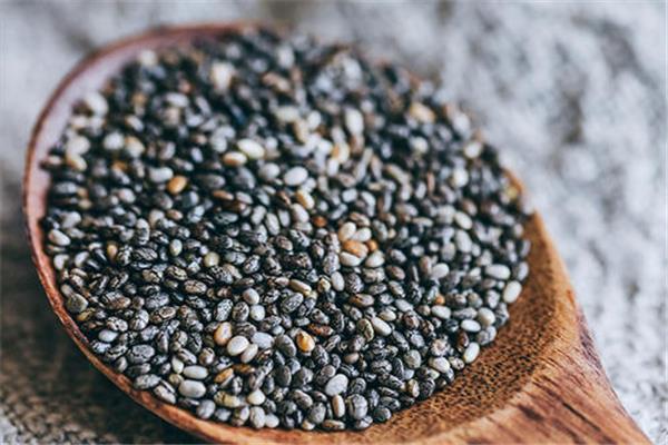 奇亚籽适合糖尿病人吃吗 奇亚籽的功效和作用 奇亚籽适合糖尿病人吃吗 奇亚籽的功效和作用