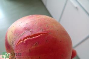 苹果裂口怎么回事?苹果裂口能不能吃? 苹果裂口怎么回事?苹果裂口能不能吃?