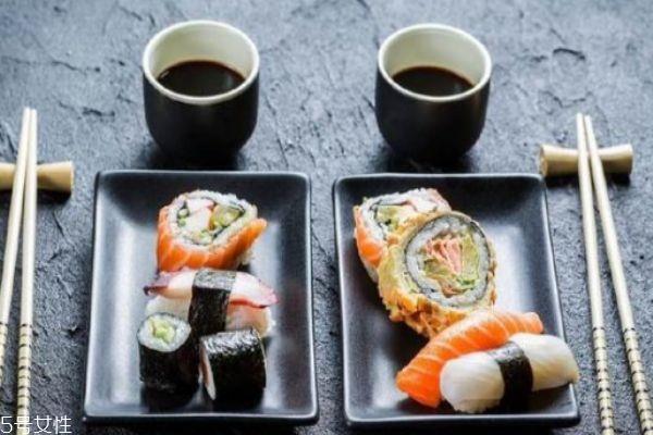 生鱼片怎么做好吃 什么鱼可以做生鱼片 生鱼片怎么做好吃 什么鱼可以做生鱼片