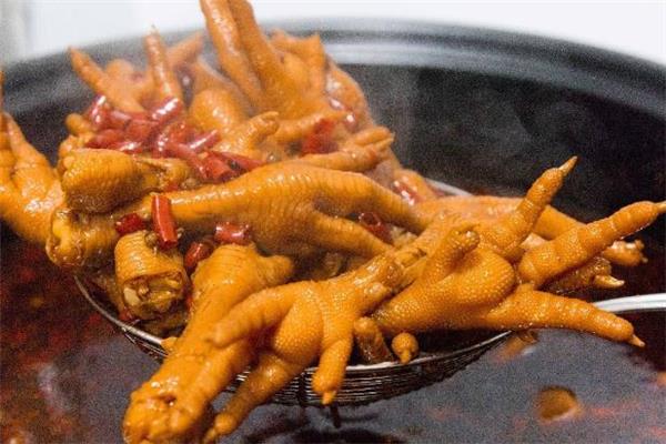 卤鸡爪的热量高吗 吃卤鸡爪会胖吗 卤鸡爪的热量高吗 吃卤鸡爪会胖吗